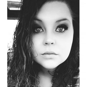 Meet your Posher, Holley